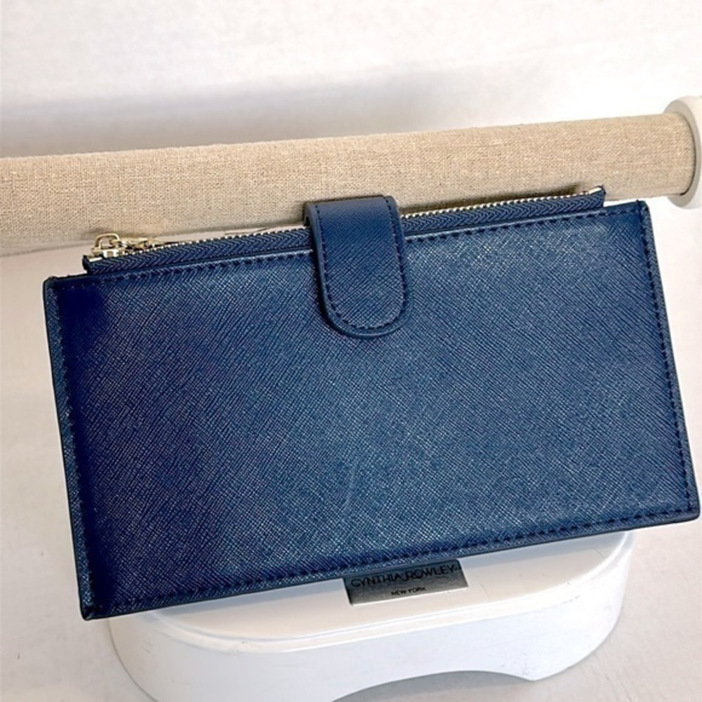 NEW Maze Exclusive Blue Bifold Multi Card Case Wallet NWOT